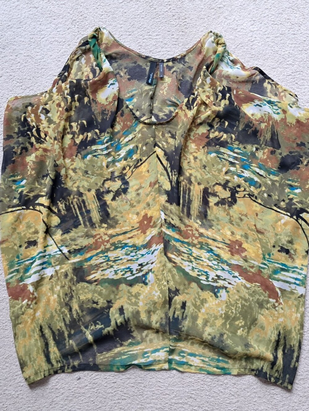 Lightweight Printed Top — Multicolor --- 1 size fits all